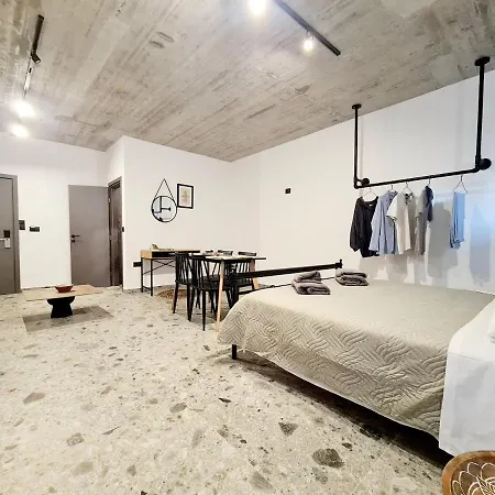 Gm62 Suites Apartman